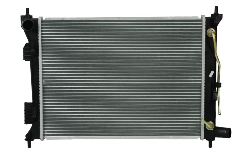 13253 Radiador AUT Dodge Attitude 2012-2014