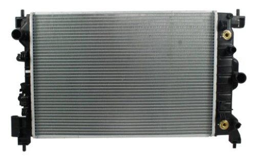 13247 Radiador AUT (Con ganchos) Chevrolet Sonic 2012-2019