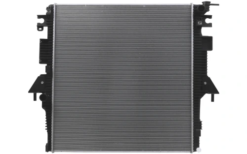 13906 Radiador AUT Nissan Frontier