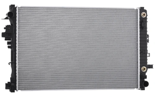 13574 Radiador AUT Chevrolet Malibu 2016-2018